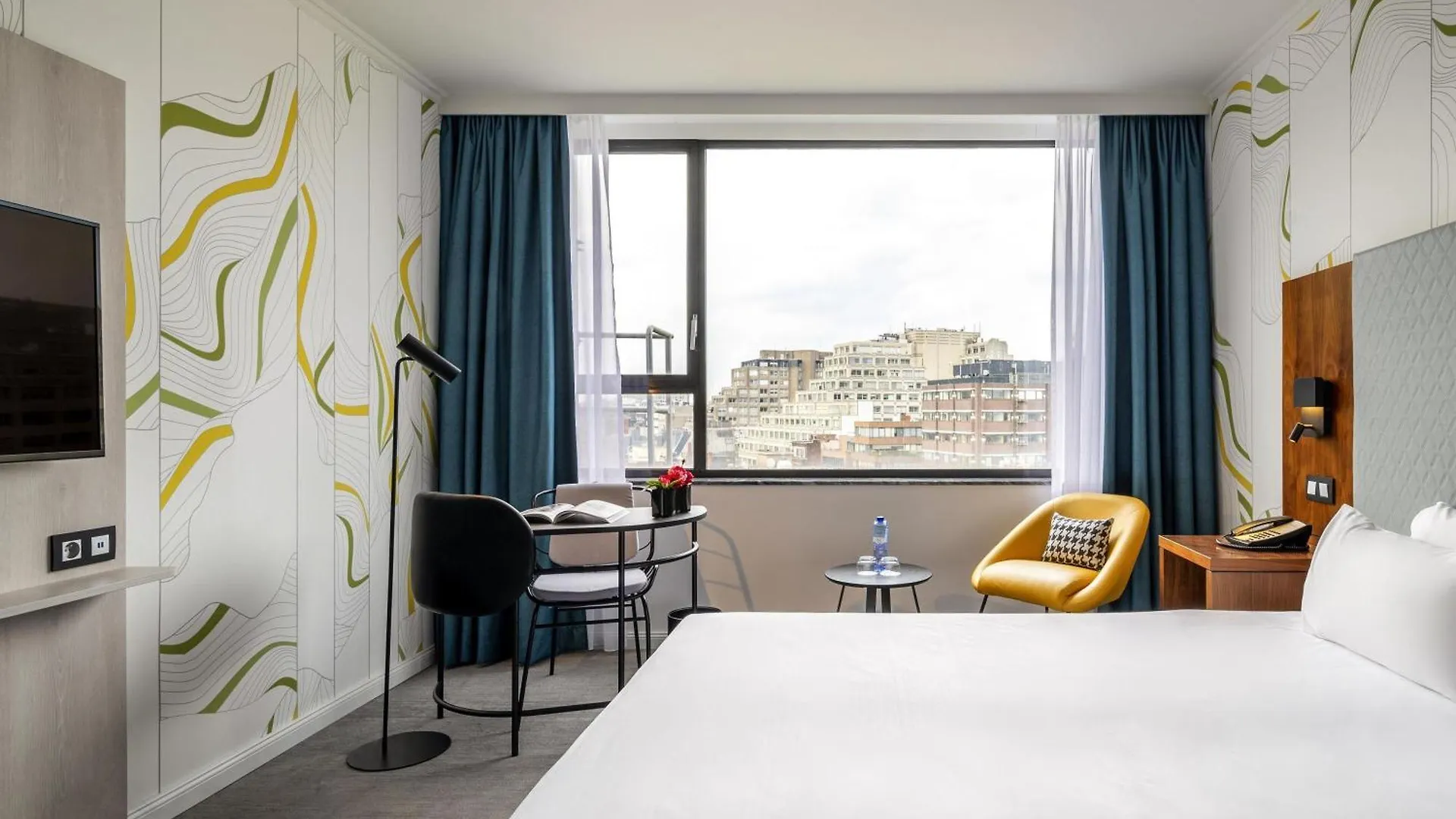 Mercure Antwerp City Centre 4*,