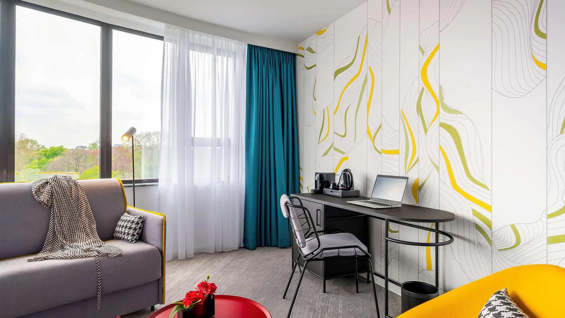 Mercure Antwerp City Centre 4*,